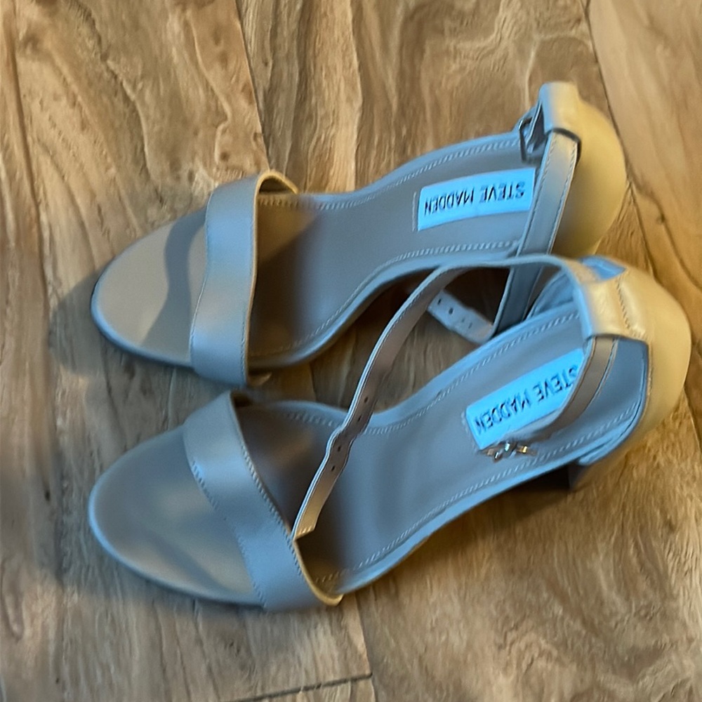 Steve Madden CARRSON